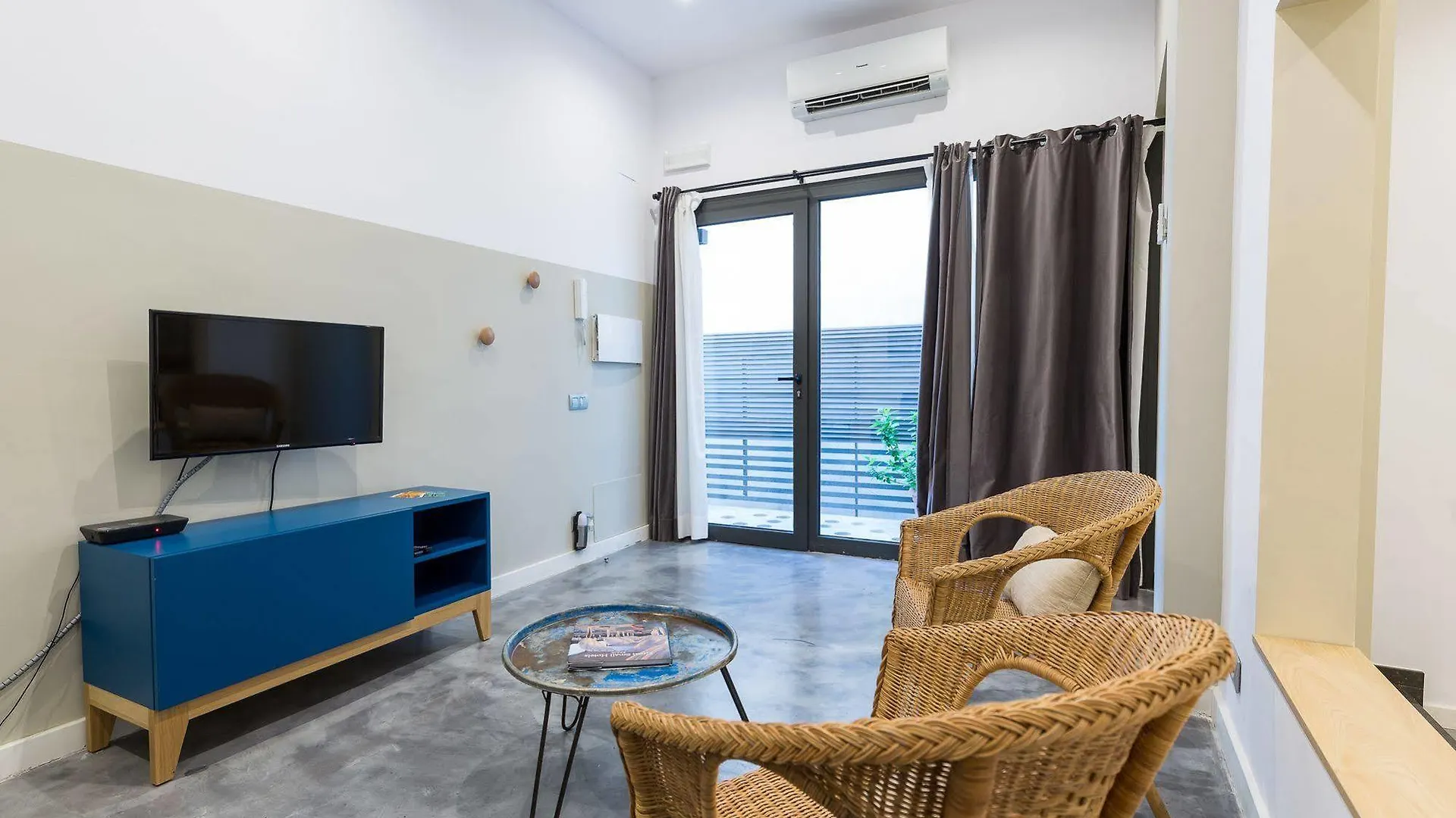 Weflating Park Gueell Apartment Barcelona 0*,  Spain